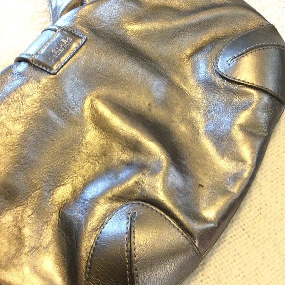 🌺 Michael Kors Metallic Silver Hobo Bag 🌺 - Picture 3 of 5